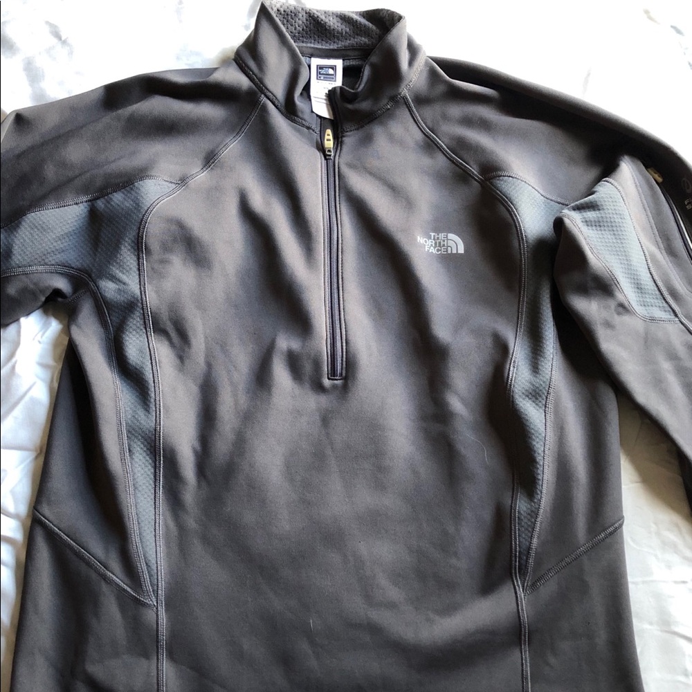 Men’s North Face Long Sleeve 1/4 Zip Jacket